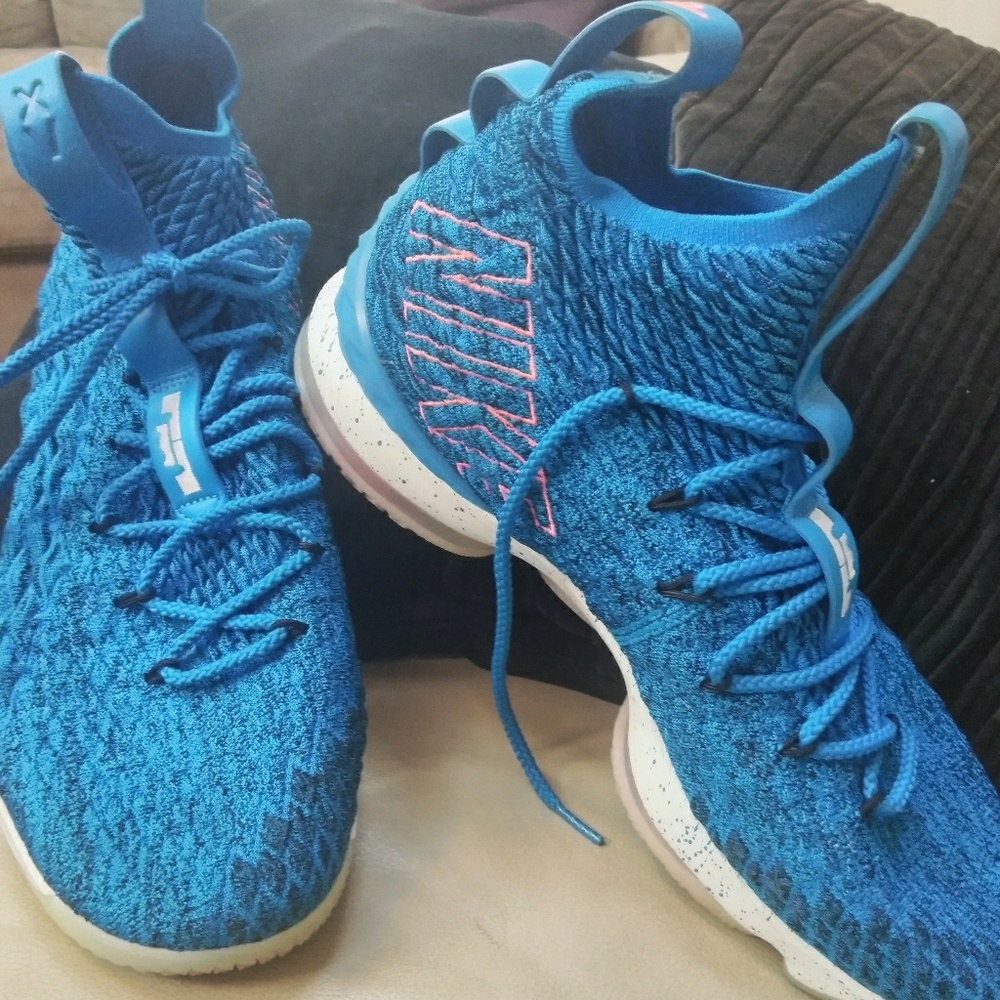 Men's Nike shoes